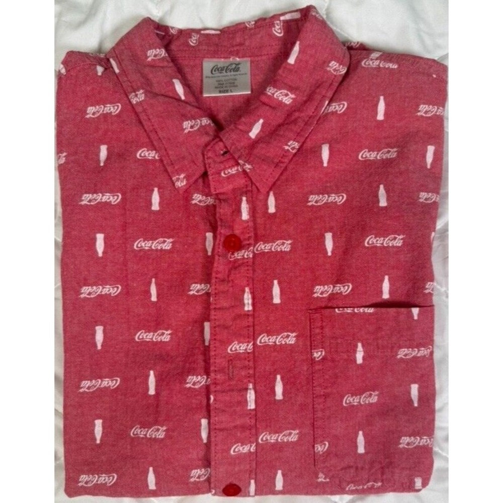 Coca-Cola Men's Sz L Button Down Red/White Short Sleeved 100% Cotton‎ Shirt